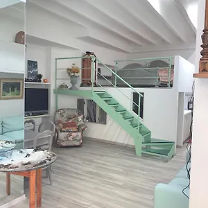 https://joli-studio-au-soleil.fr-provencehotel.com